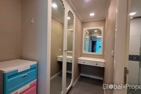 Condo in Pattaya, Thailand, 2 bedrooms  № 209811 - photo 13