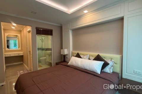 Condo in Pattaya, Thailand, 2 bedrooms  № 209811 - photo 3