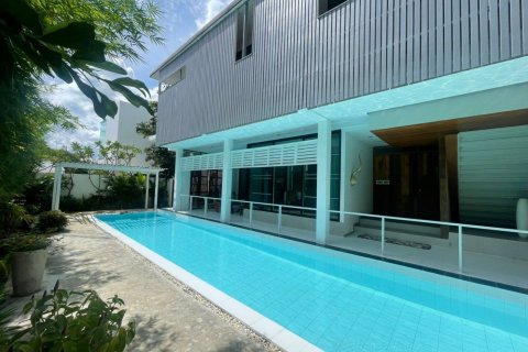 House in Hang Dong, Thailand 3 bedrooms № 153584 - photo 1