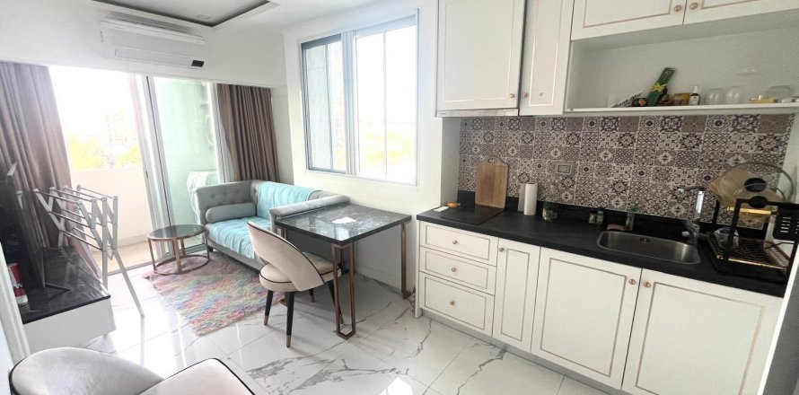 Квартира в Паттайе, Таиланд с 2 комнатами № 205854