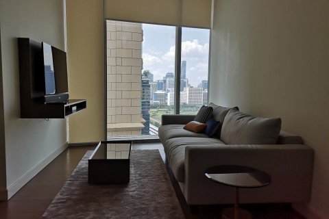 Studio dans le Condo à Pathum Wan, Bangkok, Thaïlande  № 172095