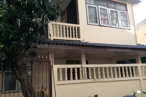 House in Pattaya, Thailand 3 bedrooms № 172097 - photo 3