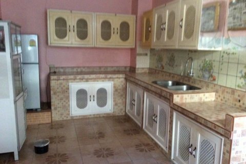 House in Pattaya, Thailand 3 bedrooms № 172097 - photo 9