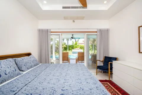 Вилла в Хуа Хине, Таиланд с 4 спальнями  № 148946 - фото 17