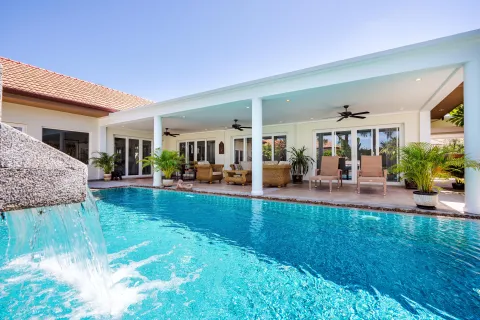 Вилла в Хуа Хине, Таиланд с 4 спальнями  № 148946 - фото 9