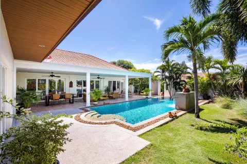 Вилла в Хуа Хине, Таиланд с 4 спальнями  № 148946 - фото 11