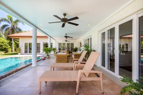 Вилла в Хуа Хине, Таиланд с 4 спальнями  № 148946 - фото 14