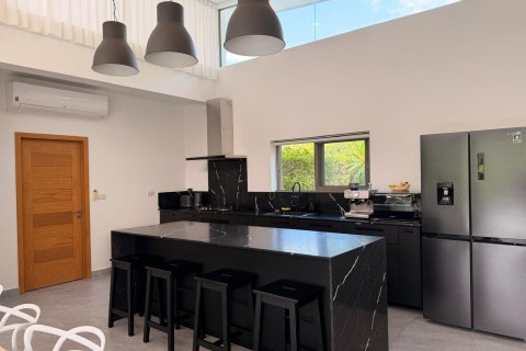 Villa in Ko Samui, Thailand 3 bedrooms № 171577 - photo 16