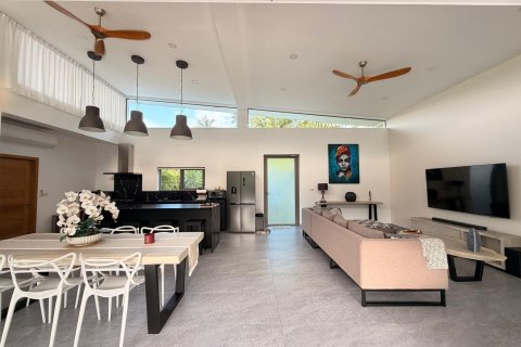 Villa in Ko Samui, Thailand 3 bedrooms № 171577 - photo 2