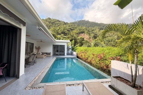 Villa in Ko Samui, Thailand 3 bedrooms № 171577 - photo 1