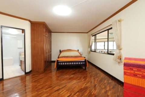 Condo in Chiang Mai, Thailand, 3 bedrooms  № 144444 - photo 5