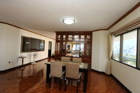 Condo in Chiang Mai, Thailand, 3 bedrooms  № 144444 - photo 13