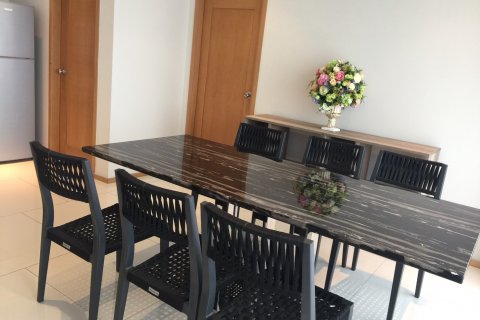 Кондоминиум с 2 спальнями в Бангкоке, Таиланд № 144147 - фото 11