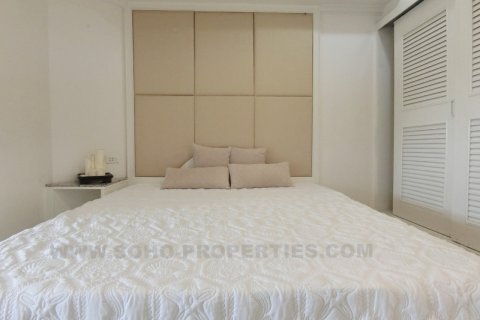 Condo in Bangkok, Thailand, 3 bedrooms  № 144149 - photo 10