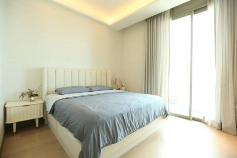 Condo in Bangkok, Thailand, 3 bedrooms  № 180914 - photo 14