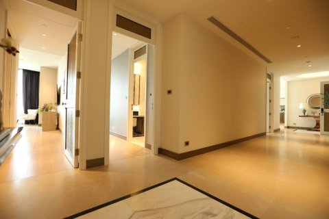 Condo in Bangkok, Thailand, 3 bedrooms  № 180914 - photo 16