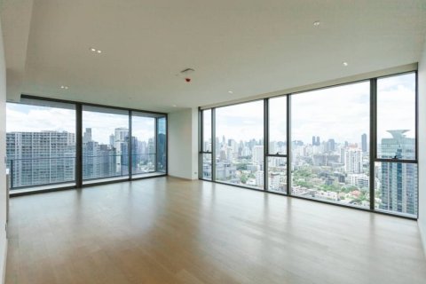 Penthouse in Bangkok, Thailand 3 bedrooms № 180918 - photo 13