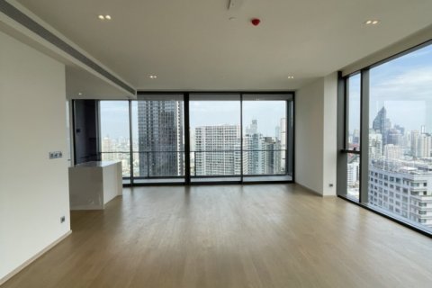 Penthouse in Bangkok, Thailand 3 bedrooms № 180918 - photo 2