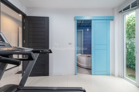 House in Sattahip, Thailand 4 bedrooms № 162416 - photo 10