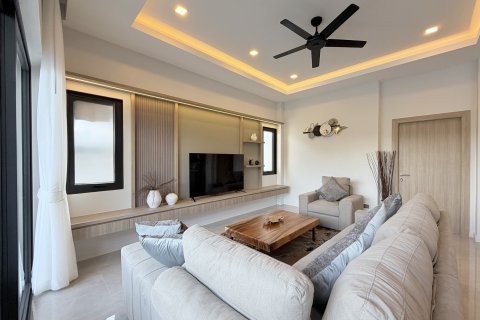 Villa in Pattaya, Thailand 3 bedrooms № 162355 - photo 8