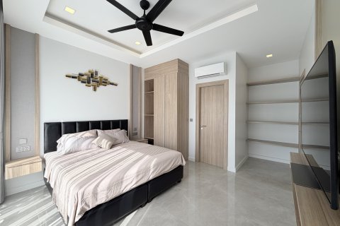 Villa in Pattaya, Thailand 3 bedrooms № 162355 - photo 18