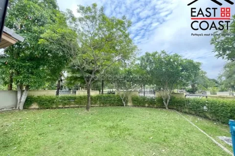 Casa de 4 dormitorios en Pattaya, Tailandia № 212777 - foto 13