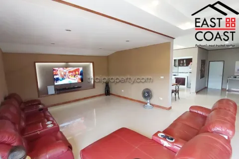 Casa de 5 dormitorios en Pattaya, Tailandia № 212775 - foto 6