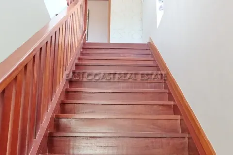 Casa de 5 dormitorios en Pattaya, Tailandia № 212775 - foto 18