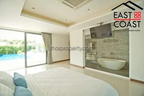 Casa de 4 dormitorios en Pattaya, Tailandia № 212774 - foto 6