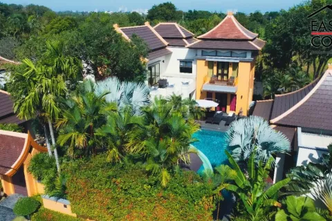 Casa de 5 dormitorios en Pattaya, Tailandia № 212778 - foto 15