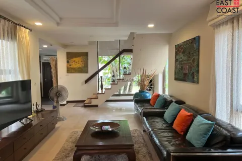 Casa de 5 dormitorios en Pattaya, Tailandia № 212778 - foto 16