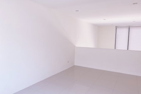 Таунхаус в Банг-Кхо-Лаеме, Бангкок, Таиланд с 3 спальнями № 139940 - фото 7