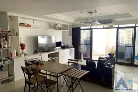 Condo in Watthana, Bangkok, Thailand, 2 bedrooms № 214508 - photo 3