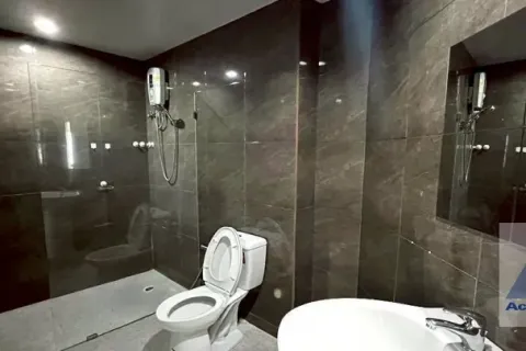 Condo in Watthana, Bangkok, Thailand, 2 bedrooms № 214508 - photo 11