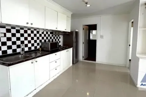 Condo in Watthana, Bangkok, Thailand, 2 bedrooms № 214508 - photo 4