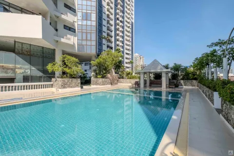 Condo in Watthana, Bangkok, Thailand, 2 bedrooms № 214508 - photo 15