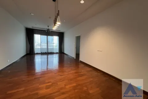 Condominio de 3 dormitorios en Sathon, Bangkok, Tailandia № 214507 - foto 1