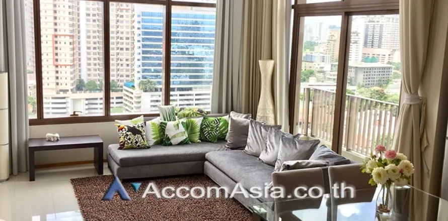Dúplex de 2 dormitorios en Khlong Toei, Bangkok, Tailandia № 214512