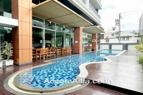 Condo in Watthana, Bangkok, Thailand, 2 bedrooms  № 214509 - photo 12