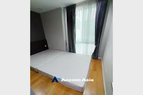 Condo in Watthana, Bangkok, Thailand, 2 bedrooms  № 214509 - photo 7
