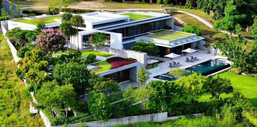 House in Pattaya, Thailand 5 bedrooms № 180465