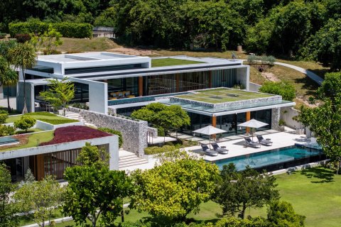 House in Pattaya, Thailand 5 bedrooms № 180465 - photo 2