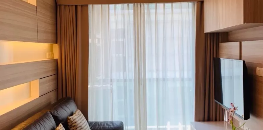 Condo in Watthana, Bangkok, Thailand, 2 bedrooms  № 140441