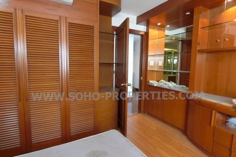 Кондоминиум с 3 спальнями в Бангкоке, Таиланд № 144133 - фото 10