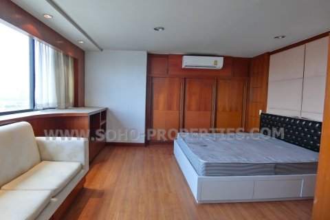 Кондоминиум с 3 спальнями в Бангкоке, Таиланд № 144133 - фото 8