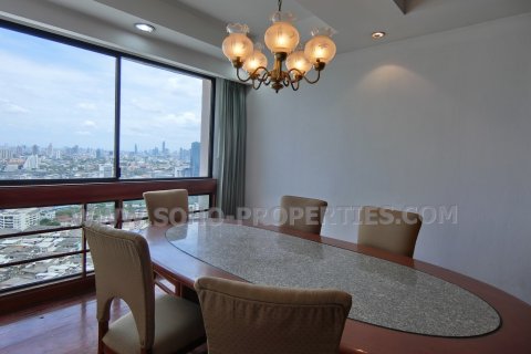 Кондоминиум с 3 спальнями в Бангкоке, Таиланд № 144133 - фото 5