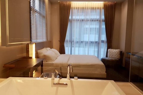 Condo à Bangkok, Thaïlande, 2 chambres № 144131 - photo 5