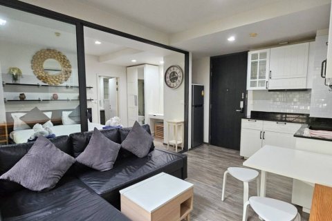 Condo in Kathu, Thailand, 1 bedroom  № 146872 - photo 1