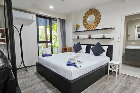 Condo in Kathu, Thailand, 1 bedroom  № 146872 - photo 7