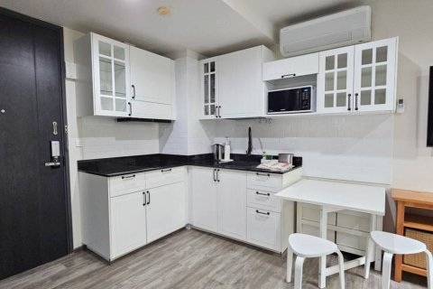 Condo in Kathu, Thailand, 1 bedroom  № 146872 - photo 3